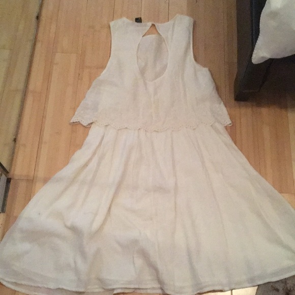 H&M cream colored dress - Picture 3 of 5